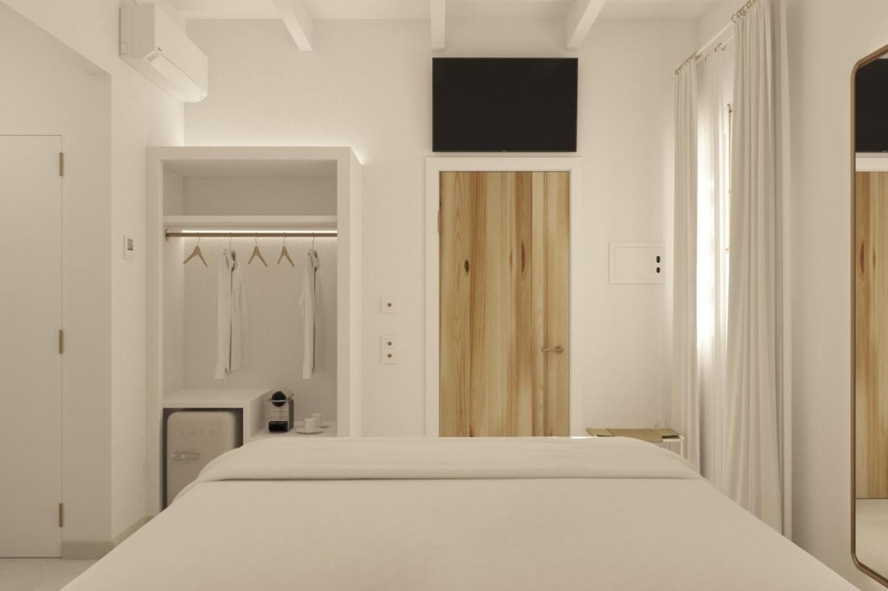 Llonga'S 7Th Hotel ซิวตาเดญา ภายนอก รูปภาพ